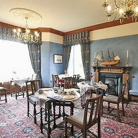 Newstead * Windermere